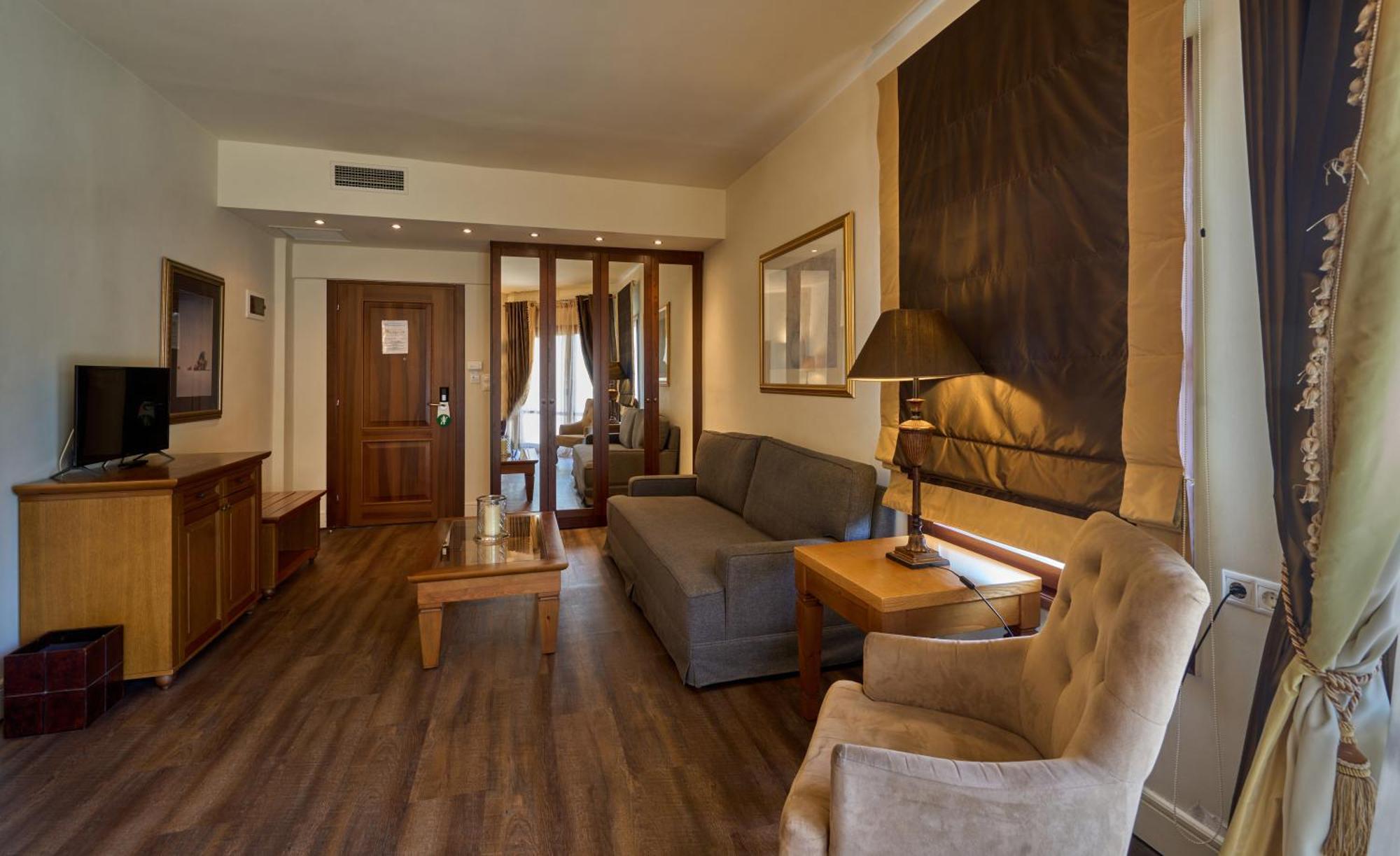 Xenia Palace Portaria Room photo